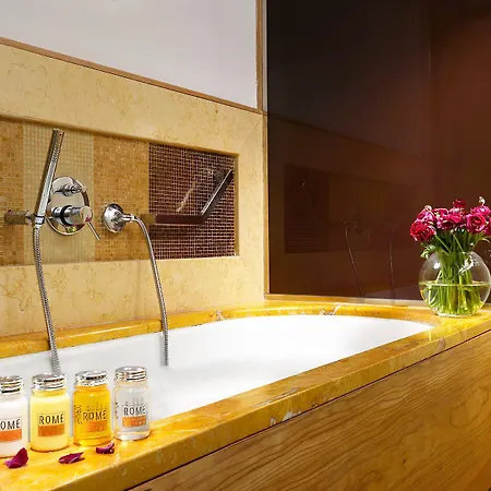 Mario De' Fiori 37 Hotel 4*