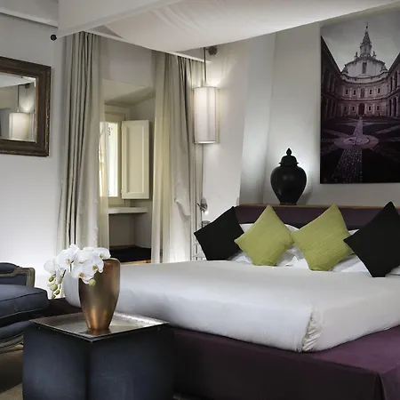 Mario De' Fiori 37 רומא