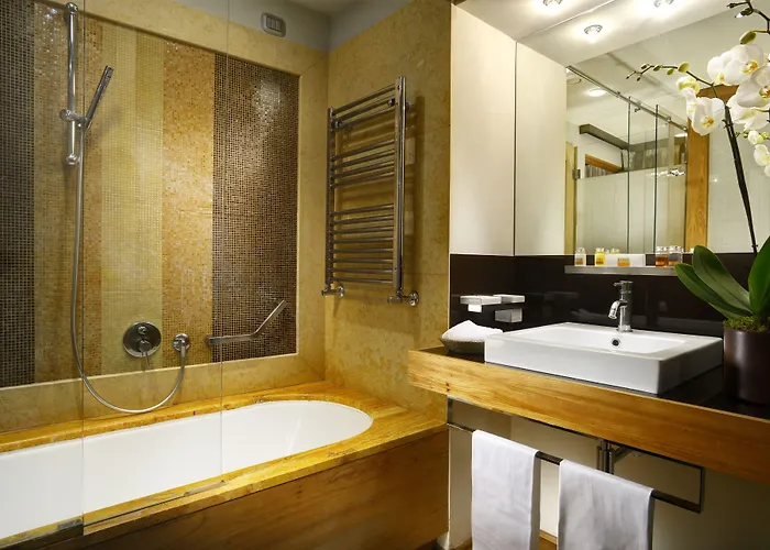 Mario De' Fiori 37 רומא