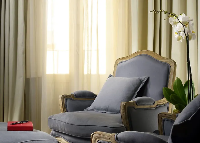 Mario De' Fiori 37 מלון רומא