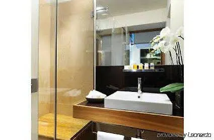 Mario De' Fiori 37 רומא