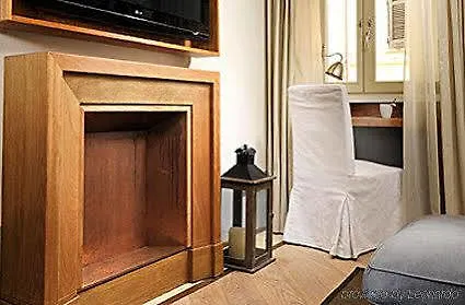 Mario De' Fiori 37 מלון 4*