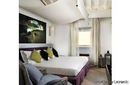 מלון Mario De' Fiori 37