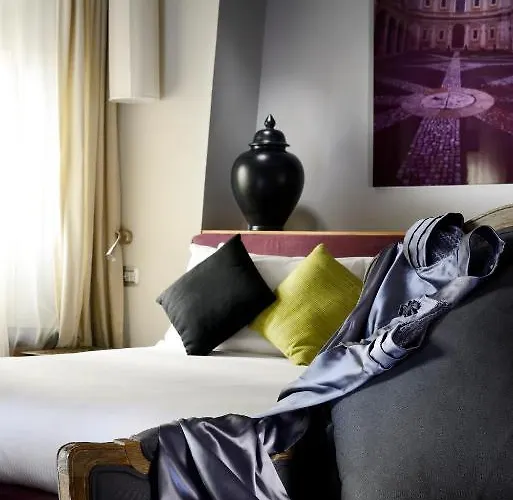 Mario De' Fiori 37 רומא