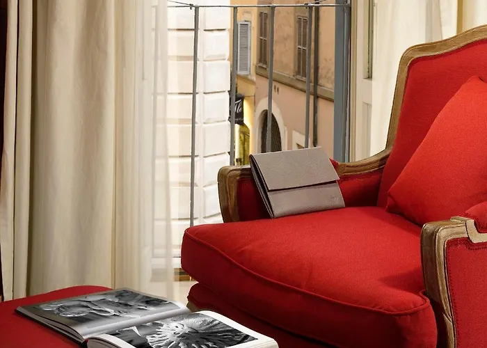 Mario De' Fiori 37 4* רומא