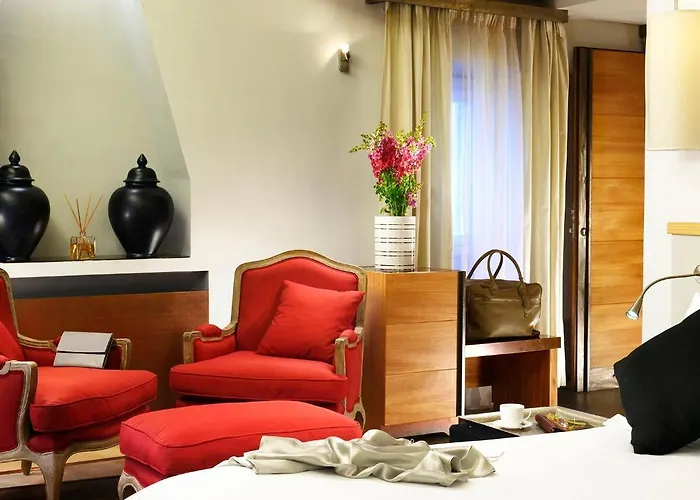 Mario De' Fiori 37 מלון רומא