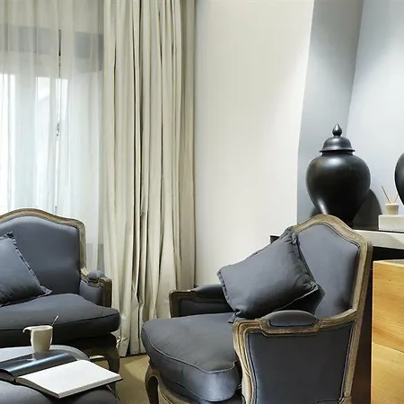 Mario De' Fiori 37 Hotel Rome