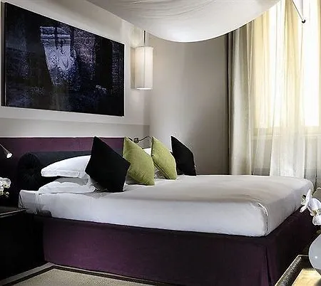 Mario De' Fiori 37 Hotel Rome